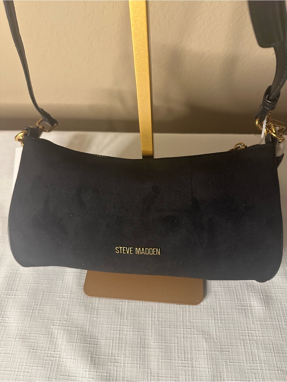 Steve Madden Black Suede Shoulder Bag - Picture 2 of 6